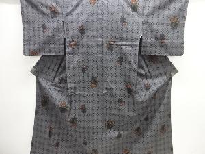 未使用品　花に菱模様織り出し手織り紬着物